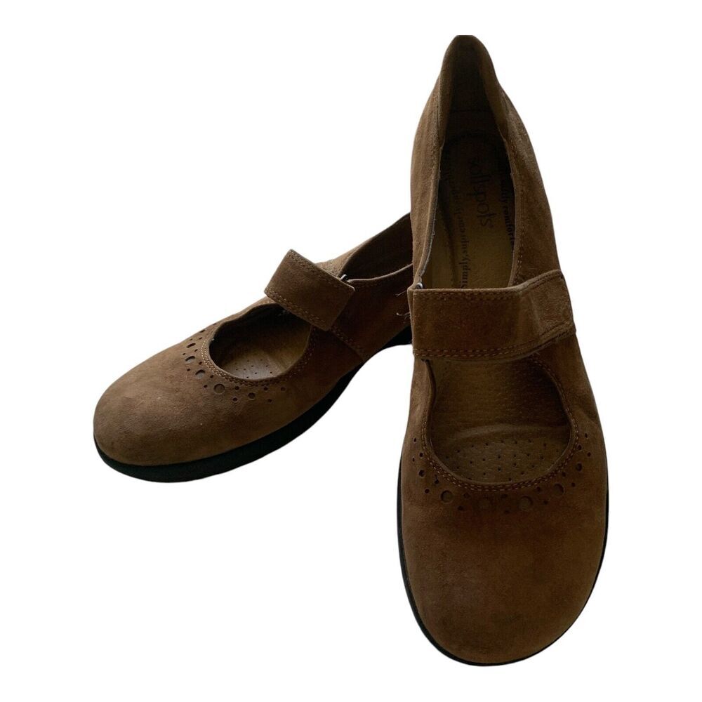 Women's SOFTSPOTS Mary Jane Suede Tan Shoes SIZE US 9.5 M UK 7.5 EUR 40 Brown